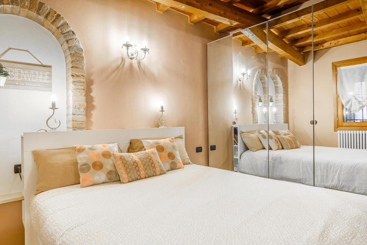 Nell'Antico Ghetto Ebraico Apartment แฟร์รารา ภายนอก รูปภาพ