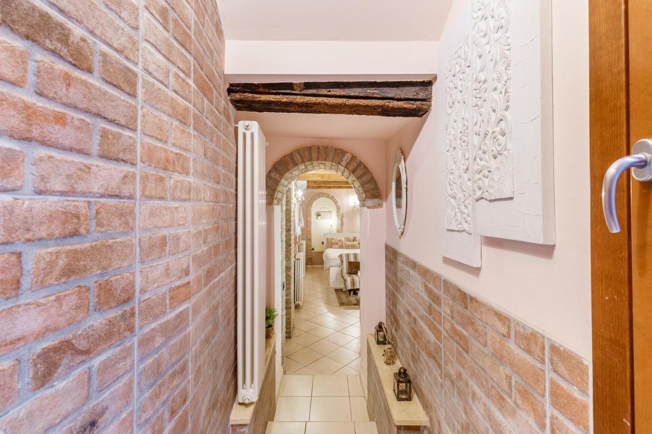 Nell'Antico Ghetto Ebraico Apartment แฟร์รารา ภายนอก รูปภาพ