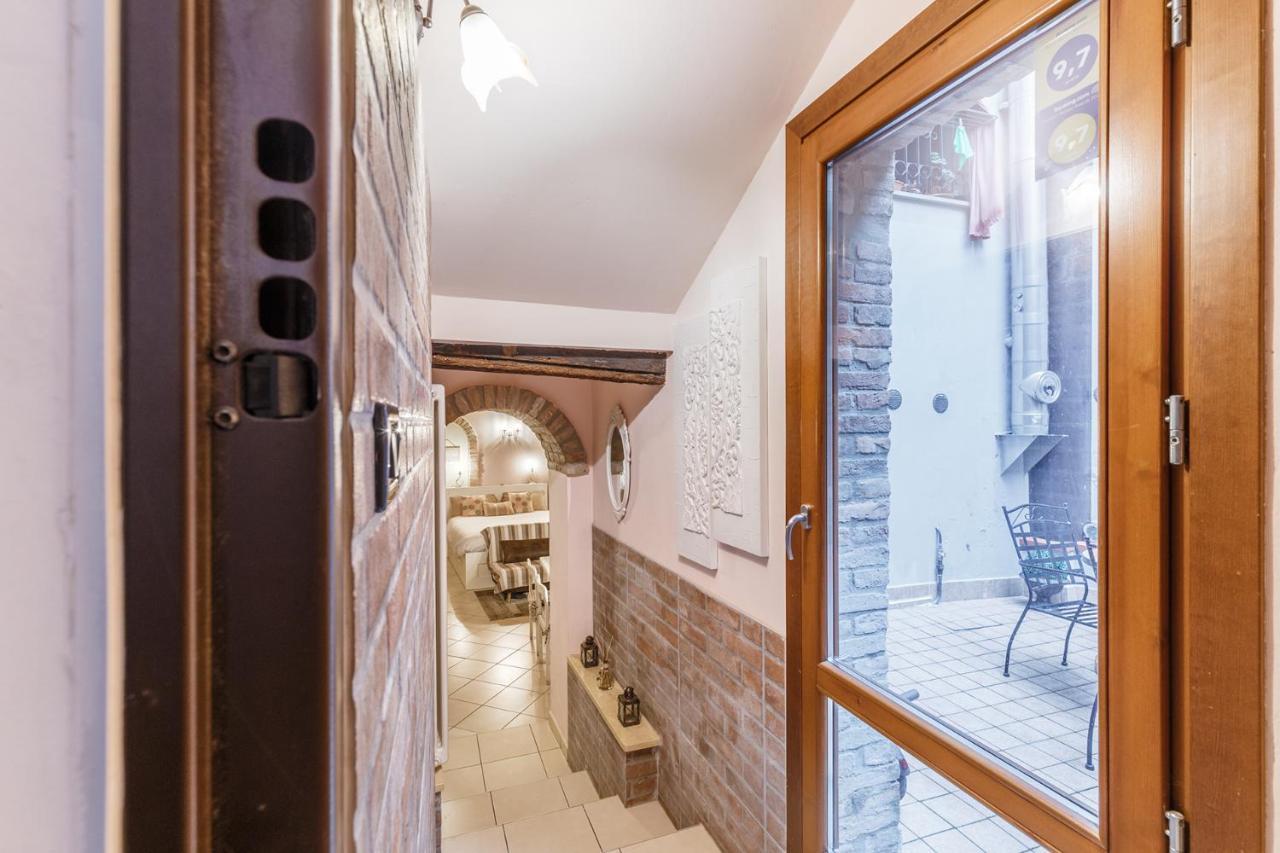 Nell'Antico Ghetto Ebraico Apartment แฟร์รารา ภายนอก รูปภาพ