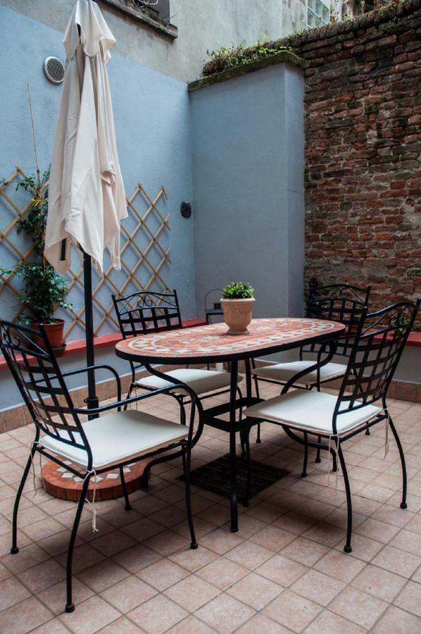 Nell'Antico Ghetto Ebraico Apartment แฟร์รารา ภายนอก รูปภาพ