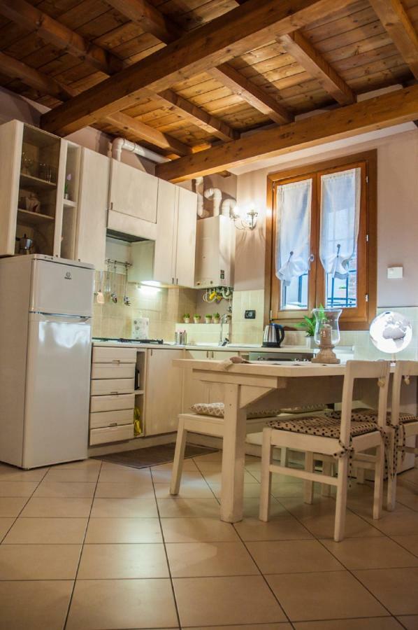 Nell'Antico Ghetto Ebraico Apartment แฟร์รารา ภายนอก รูปภาพ